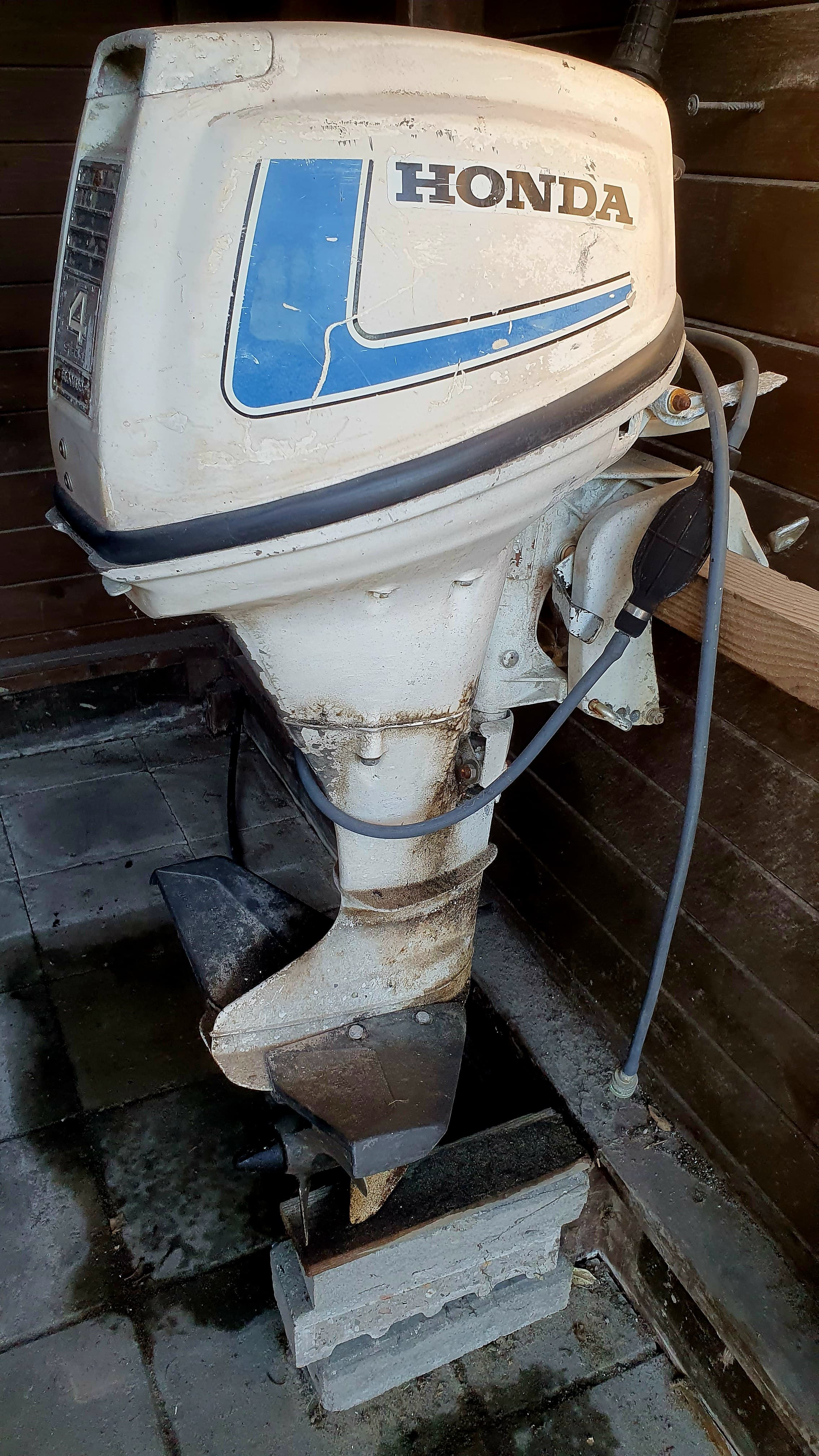 Te koop: Honda 4-takt buitenboordmotor - Afbeelding 1
