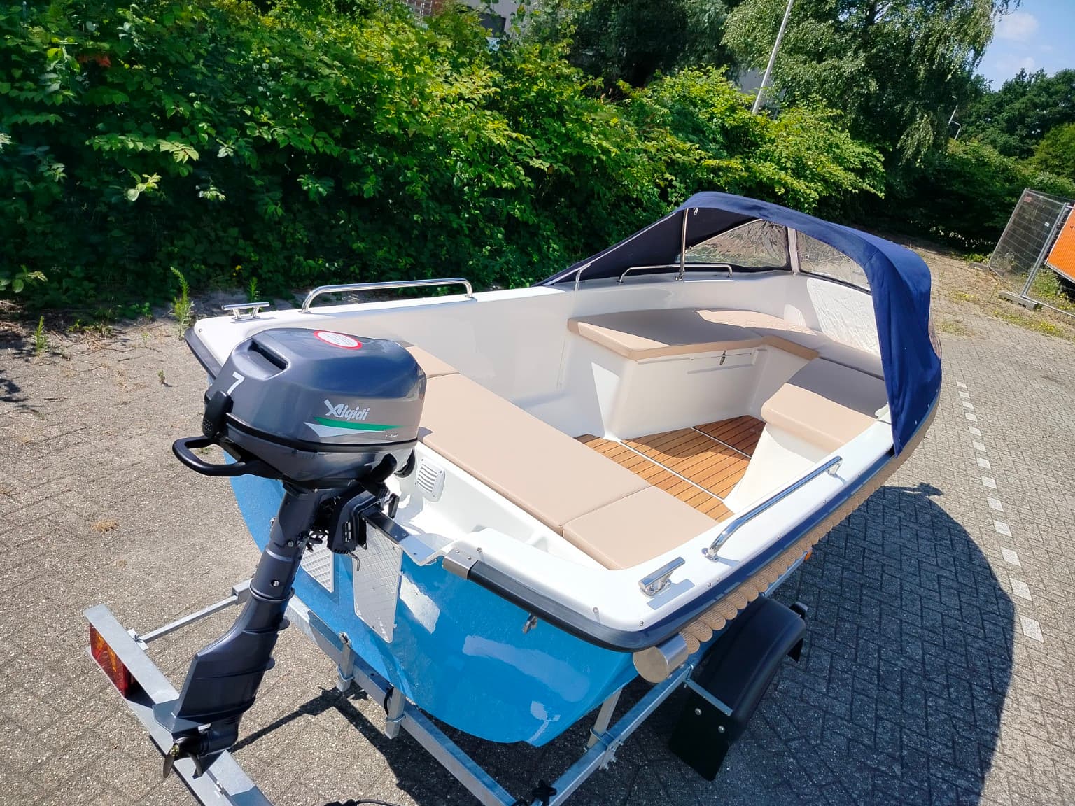 Nieuwe elektrische sloep 434 | 7 pk | LiFePO4 | Trailer | Veiling - Afbeelding 1