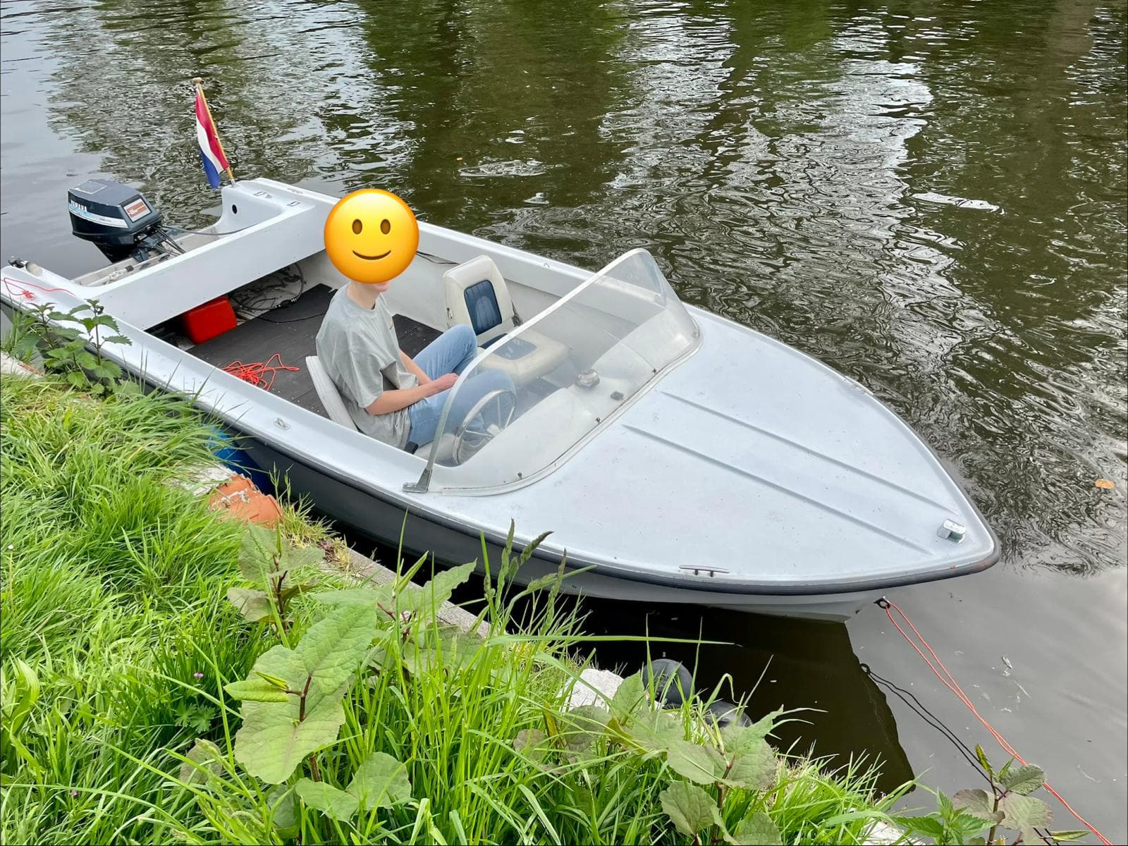 Leuk motorbootje 5.50 m. 10 pk. - Afbeelding 1